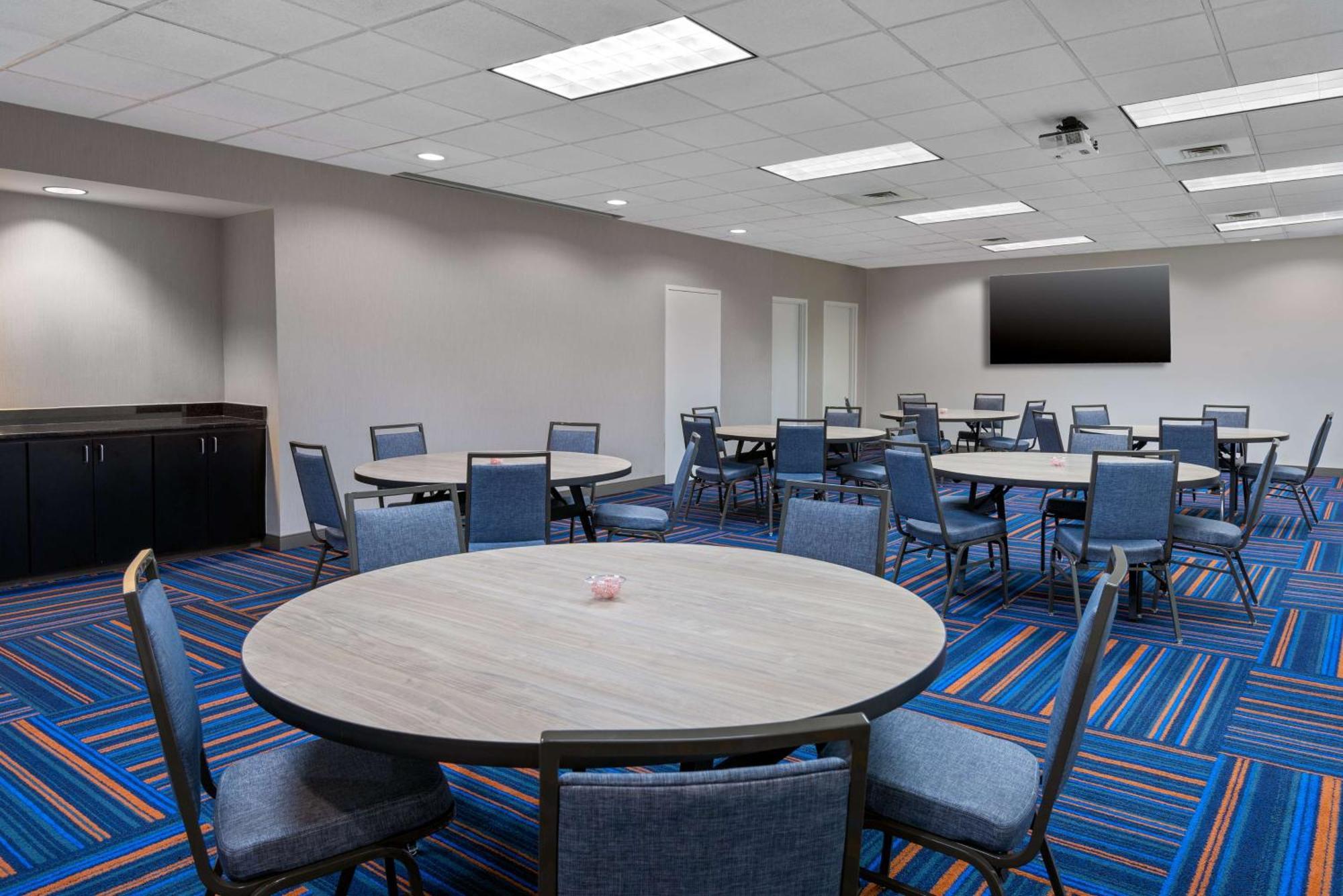 Hampton Inn Charlotte Uptown Exterior foto