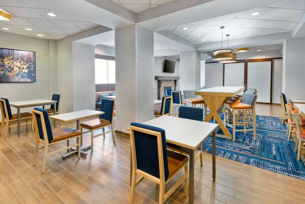 Hampton Inn Charlotte Uptown Restaurant foto